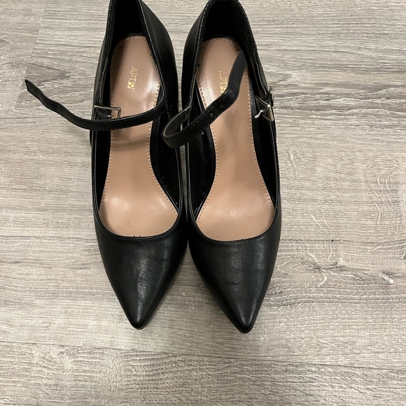 6.5 Apt 9 Black Heel - Picture 4 of 8